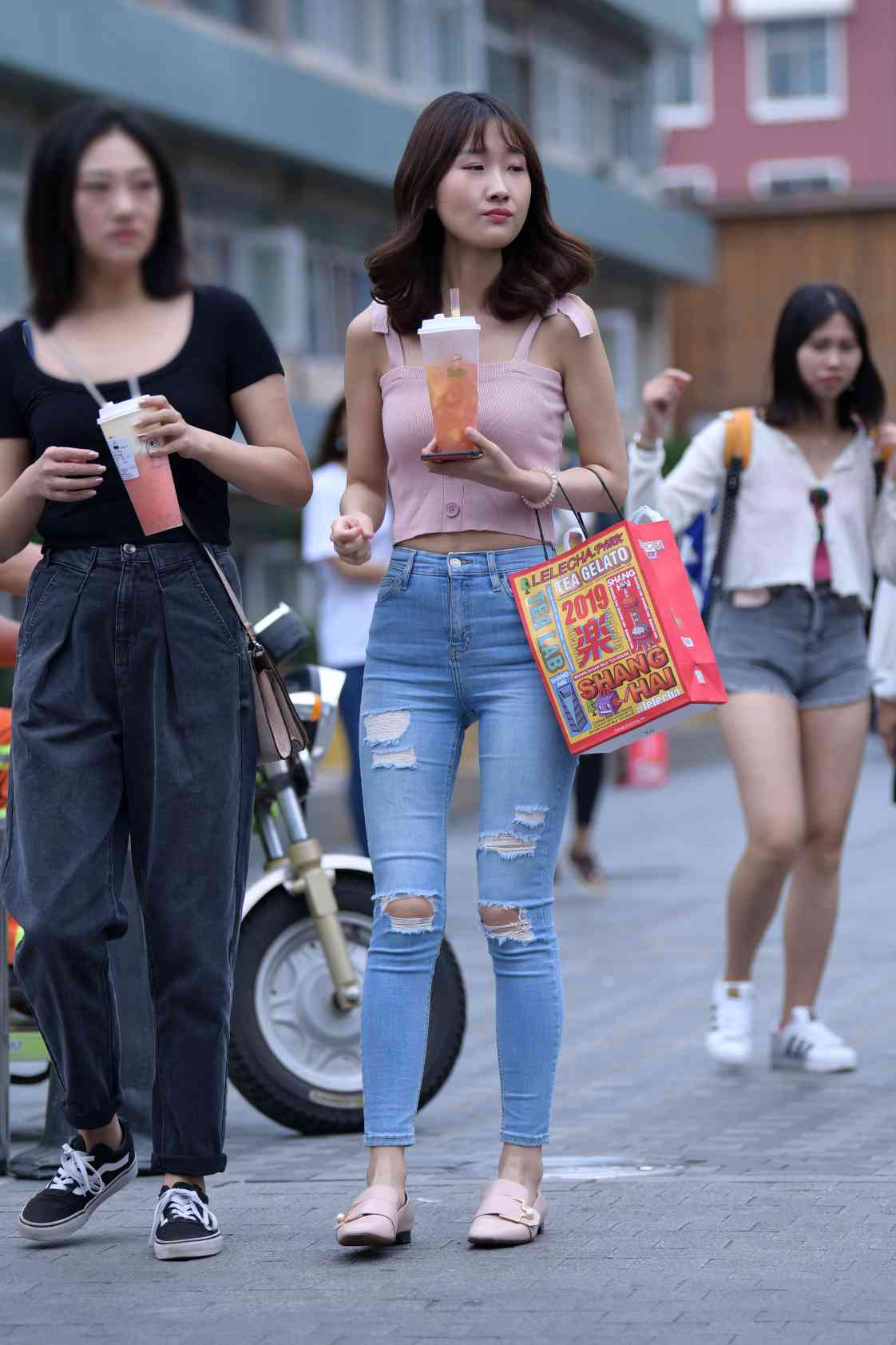 图片[2]-【免费】紧身牛仔裤女生【18P】04014-如玉图库