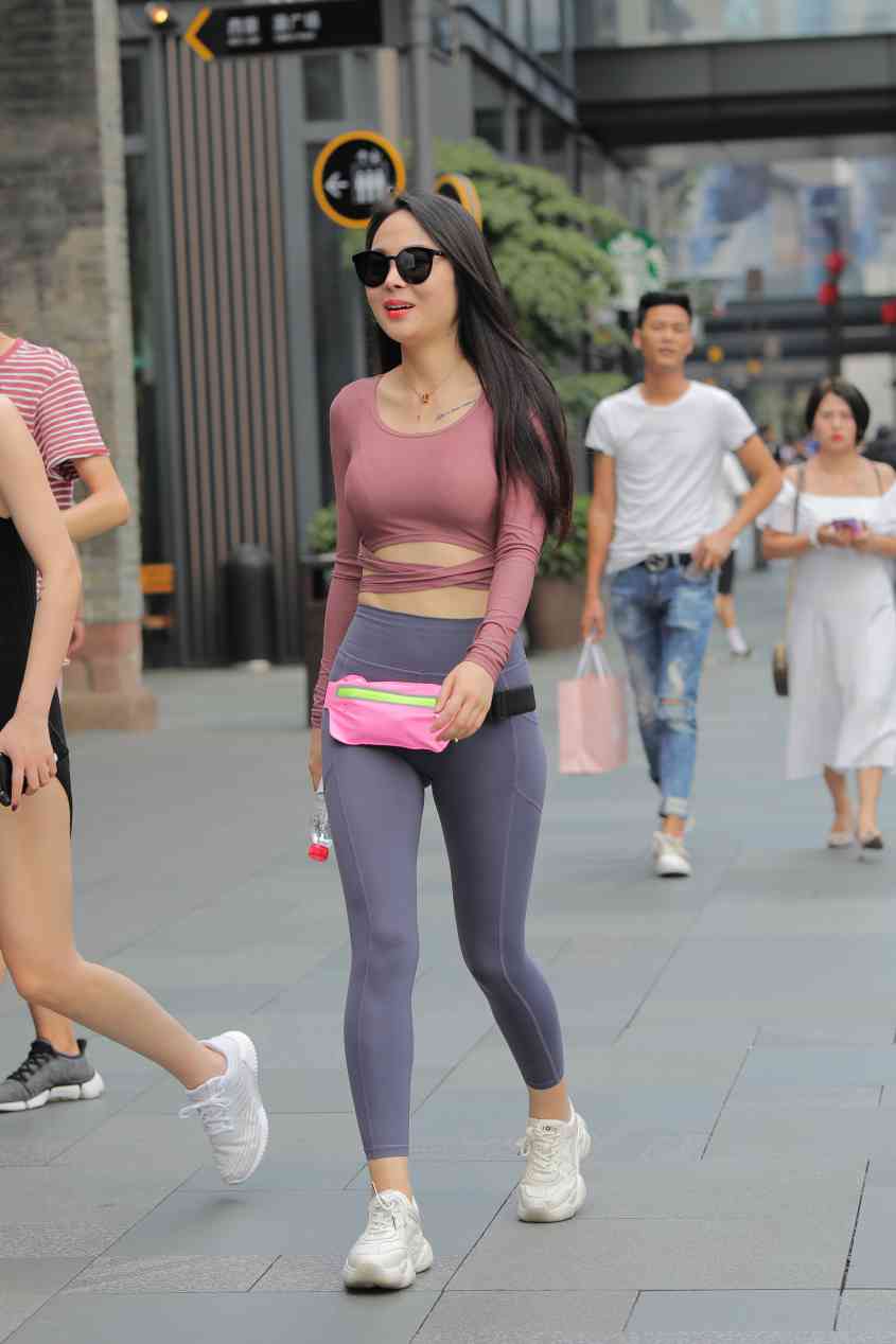 图片[1]-【免费】戴墨镜的时尚女孩【57P】04024-如玉图库