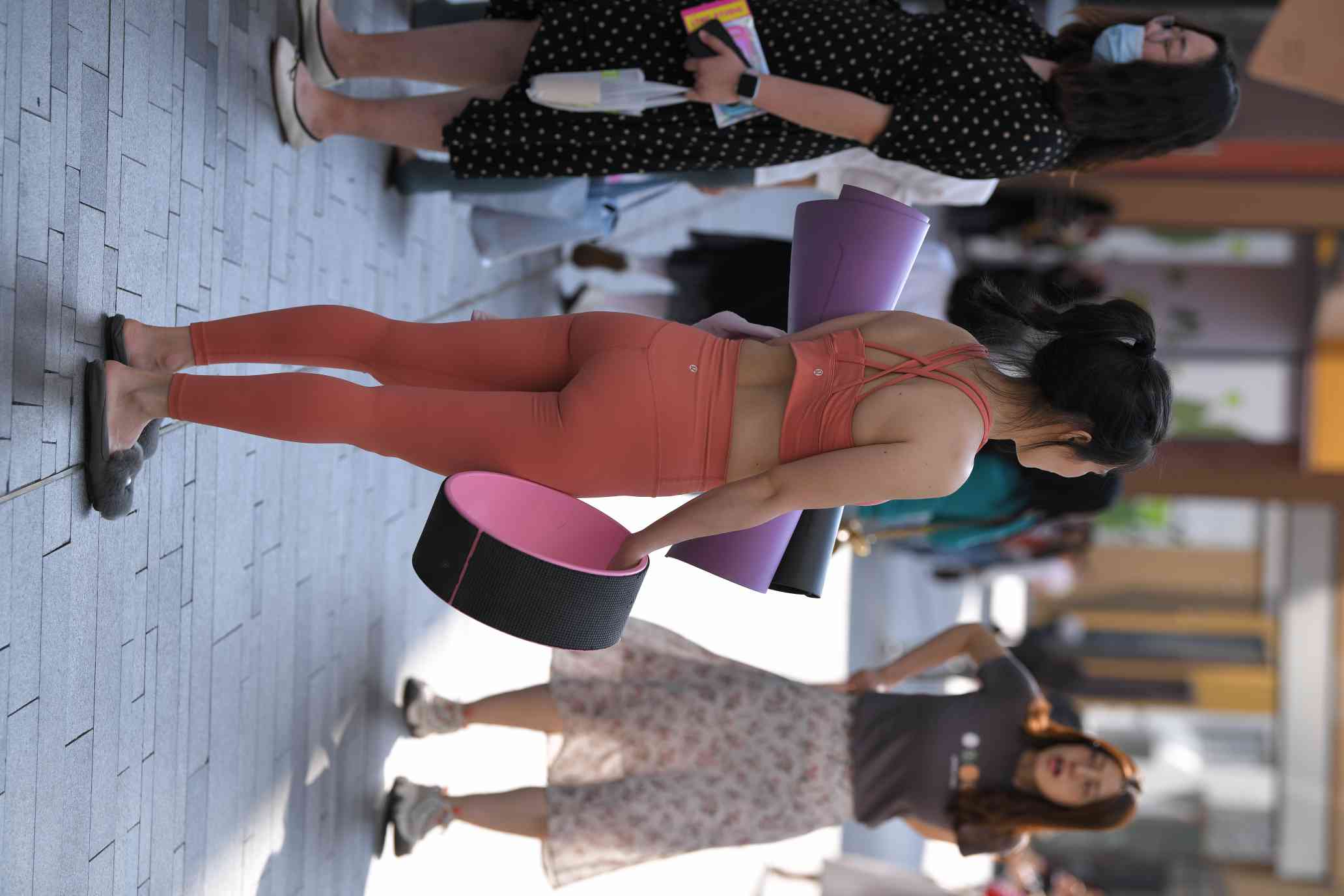 图片[2]-练瑜伽的姑娘【176P】04028-如玉图库