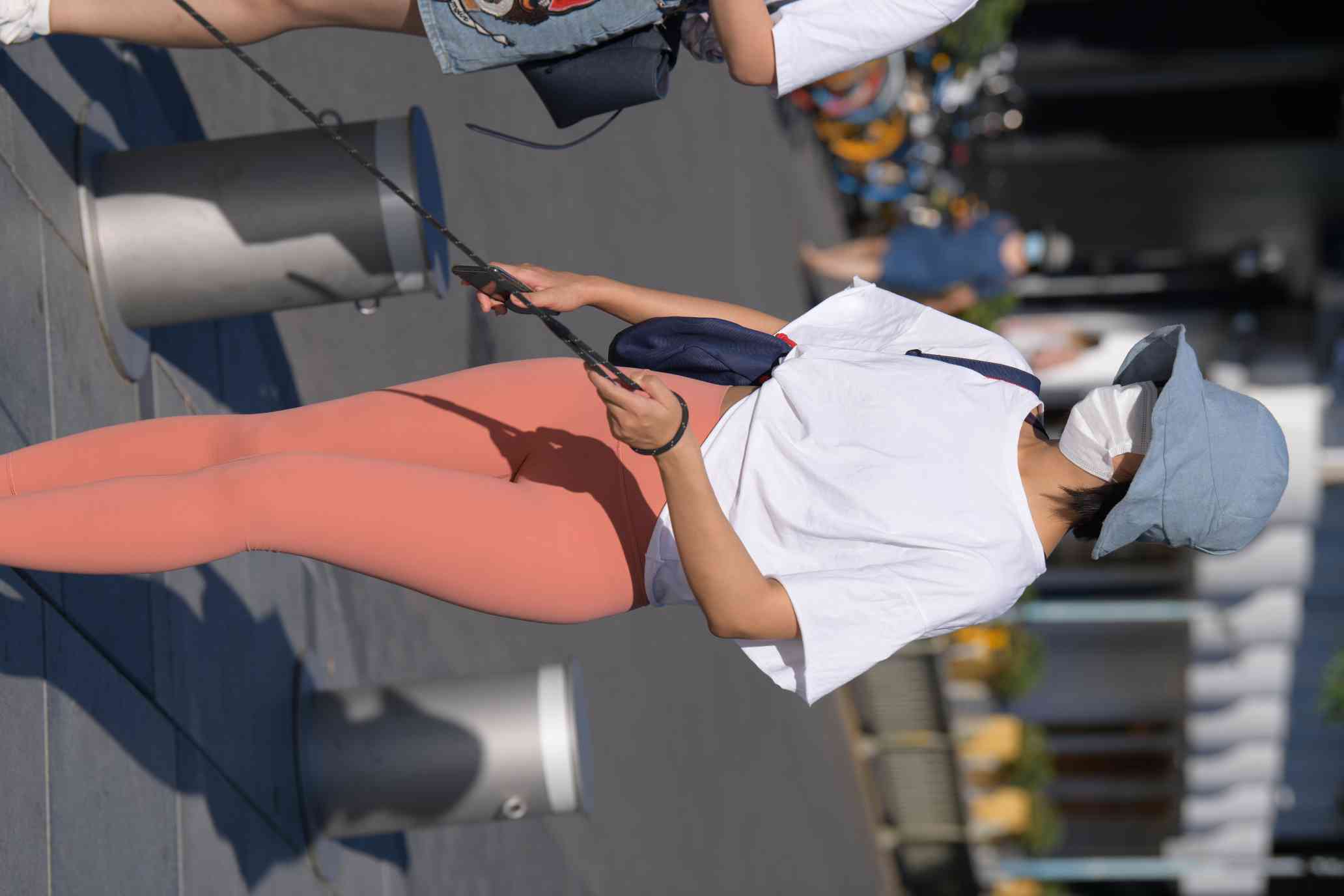 图片[3]-【免费】遛狗的瑜伽裤女人【60P】04031-如玉图库