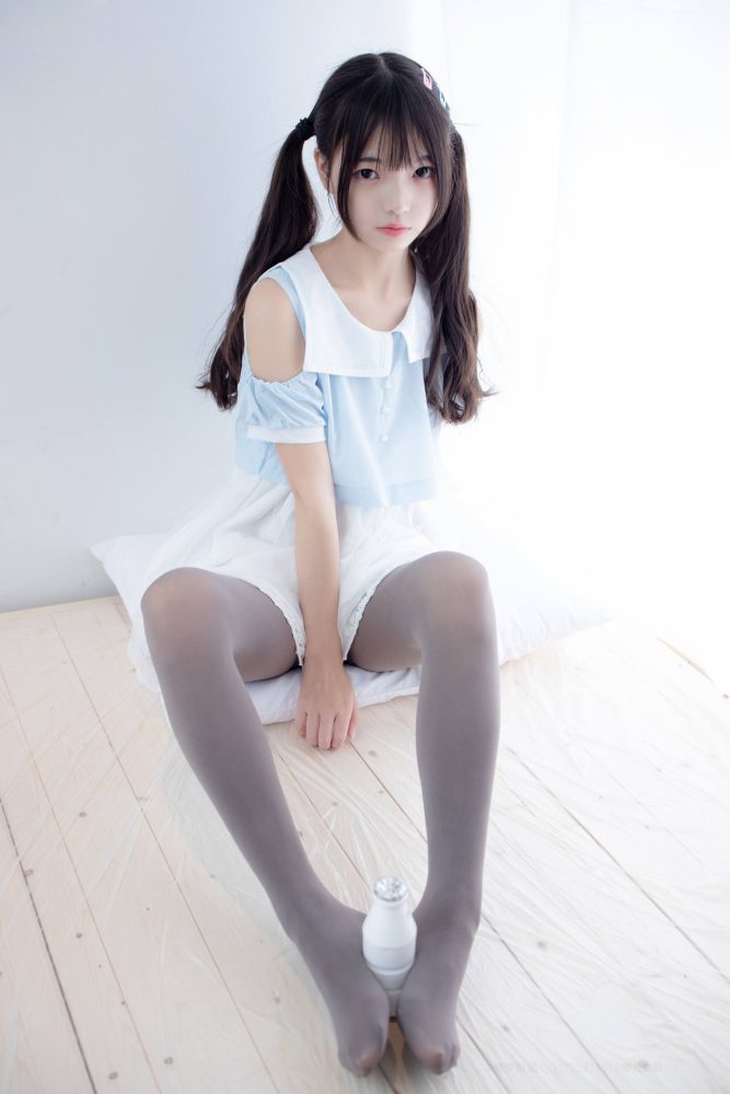 超级甜美的灰丝小姑娘【86P】20005-如玉图库