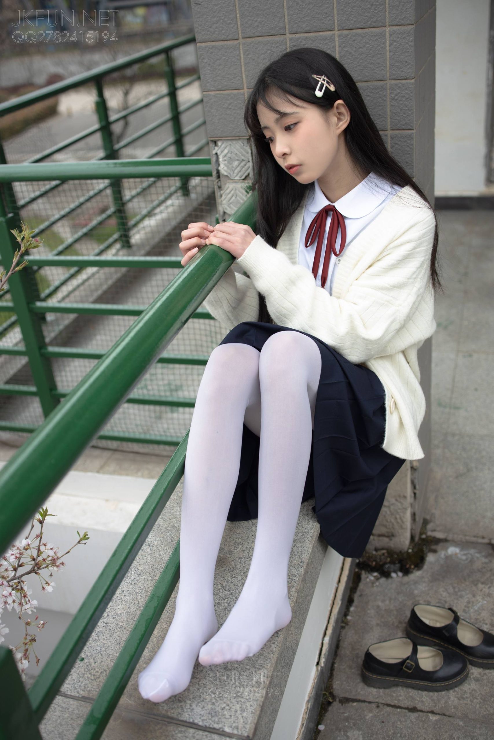 图片[5]-甜美可人的白丝姑娘【127P】20011-如玉图库