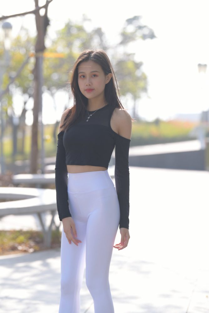 穿紧身白裤的端庄女孩 J1436 674P1V-22.2GB-如玉图库