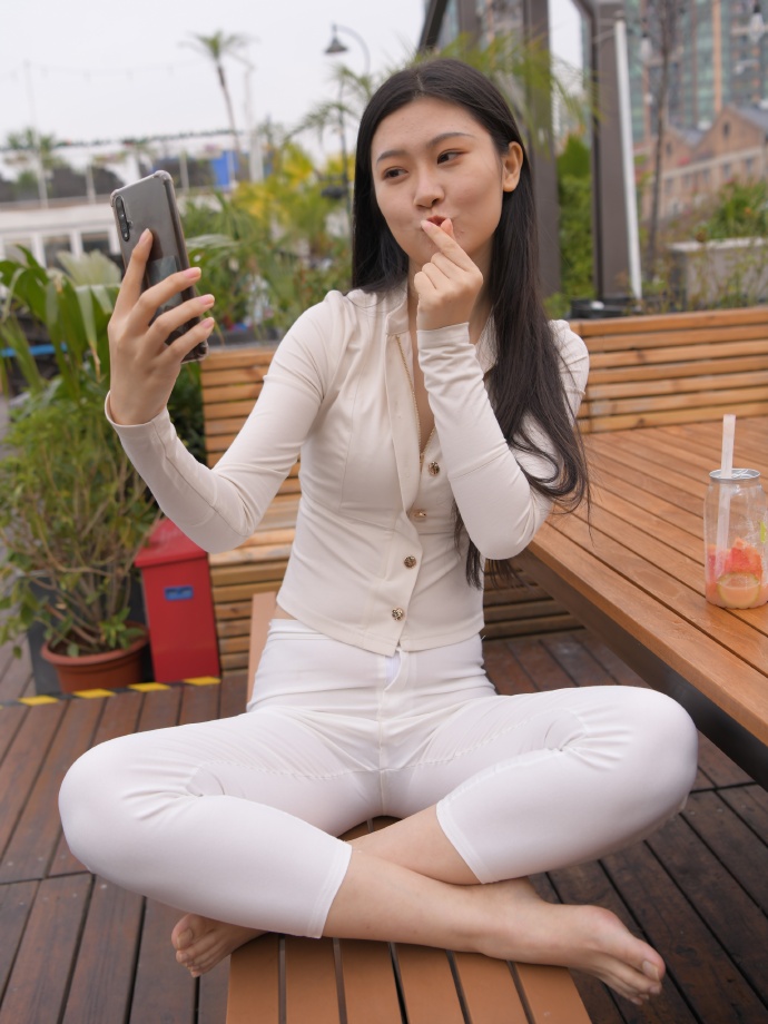 图片[2]-白色紧身裤女孩 J1418 732P2V-27.1GB-如玉图库