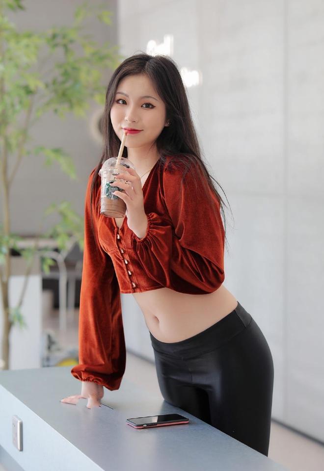 图片[3]-非常甜美的皮裤女孩 J1236 322P11V-16.4GB-如玉图库