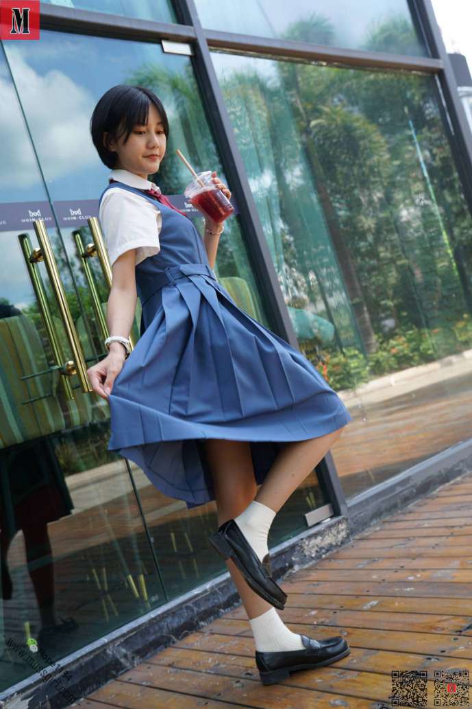 图片[4]-一副学生模样的短发姑娘【112P】20023-如玉图库