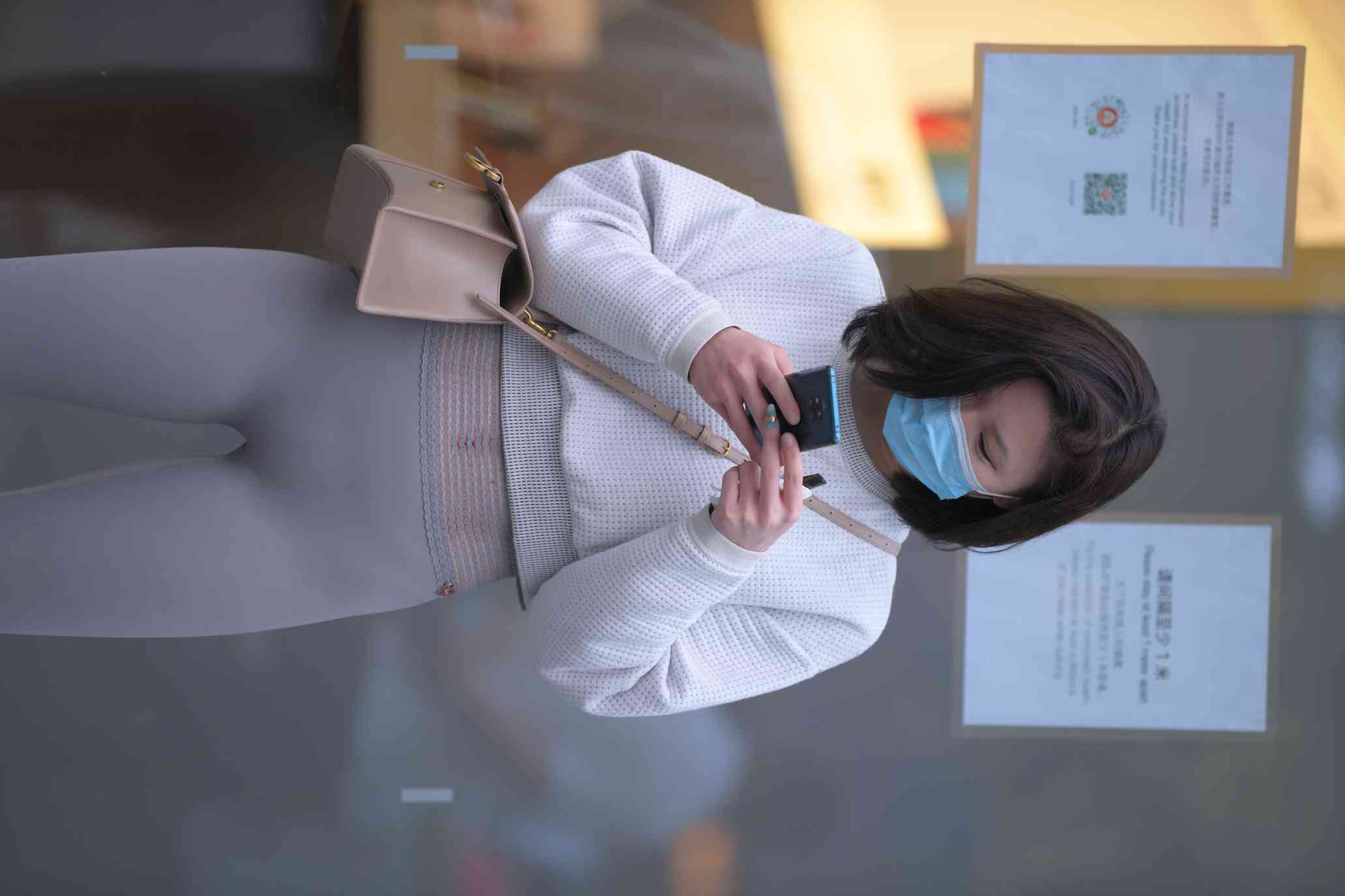 图片[3]-身材很好的短发瑜伽裤姑娘【157P】04015-如玉图库