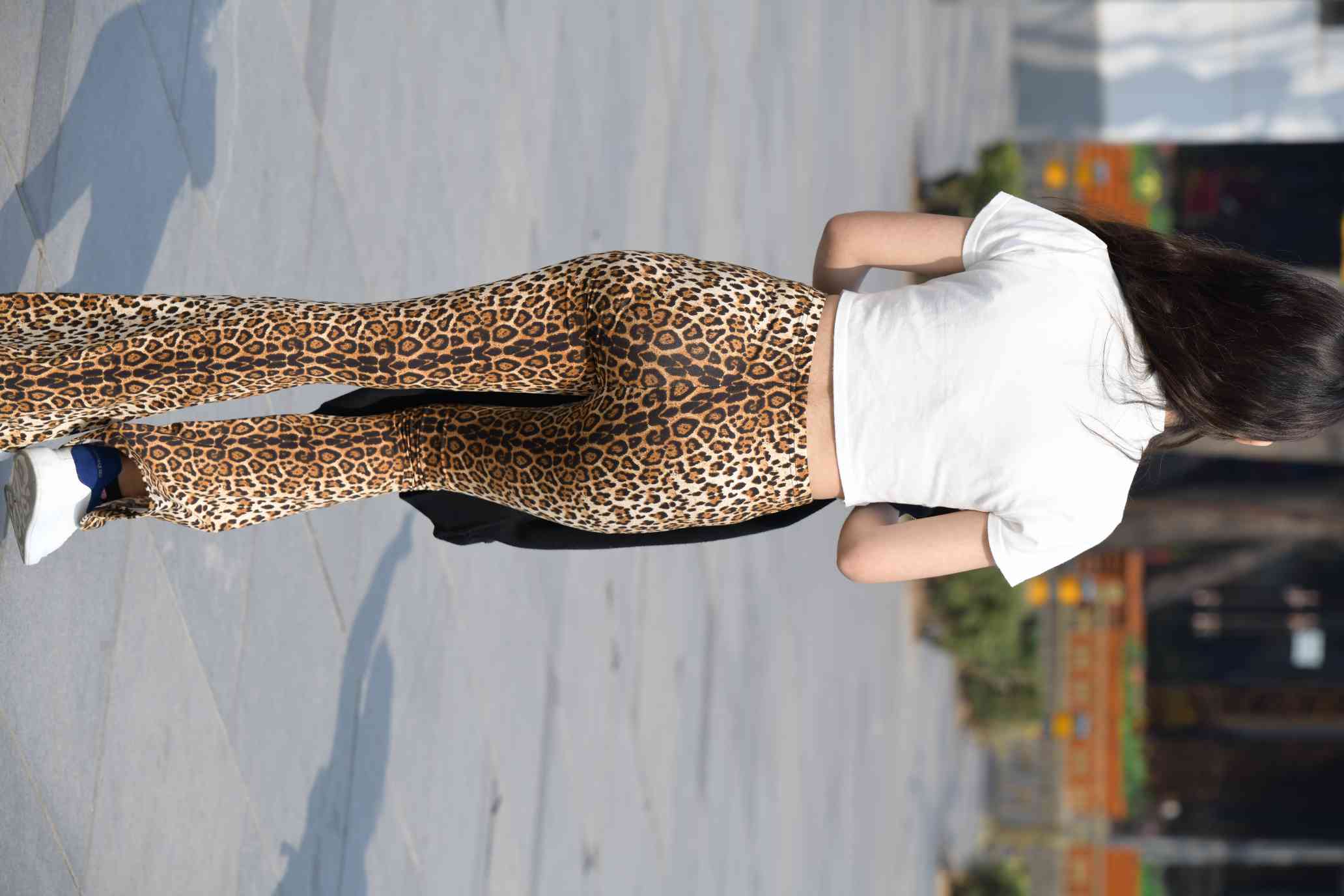 图片[2]-豹纹紧身裤小姑娘【339P】04026-如玉图库