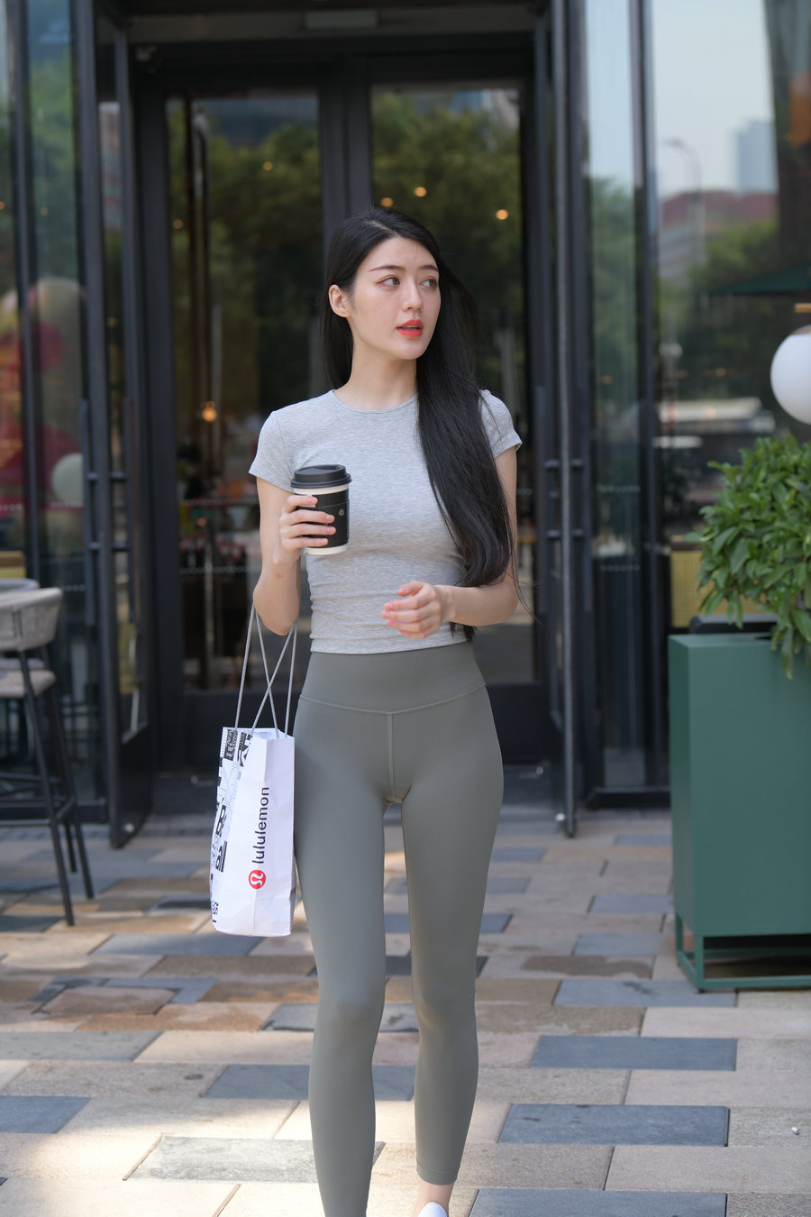 图片[4]-在外面逛街的瑜伽裤女孩J2240 449P1V-16.7GB-如玉图库