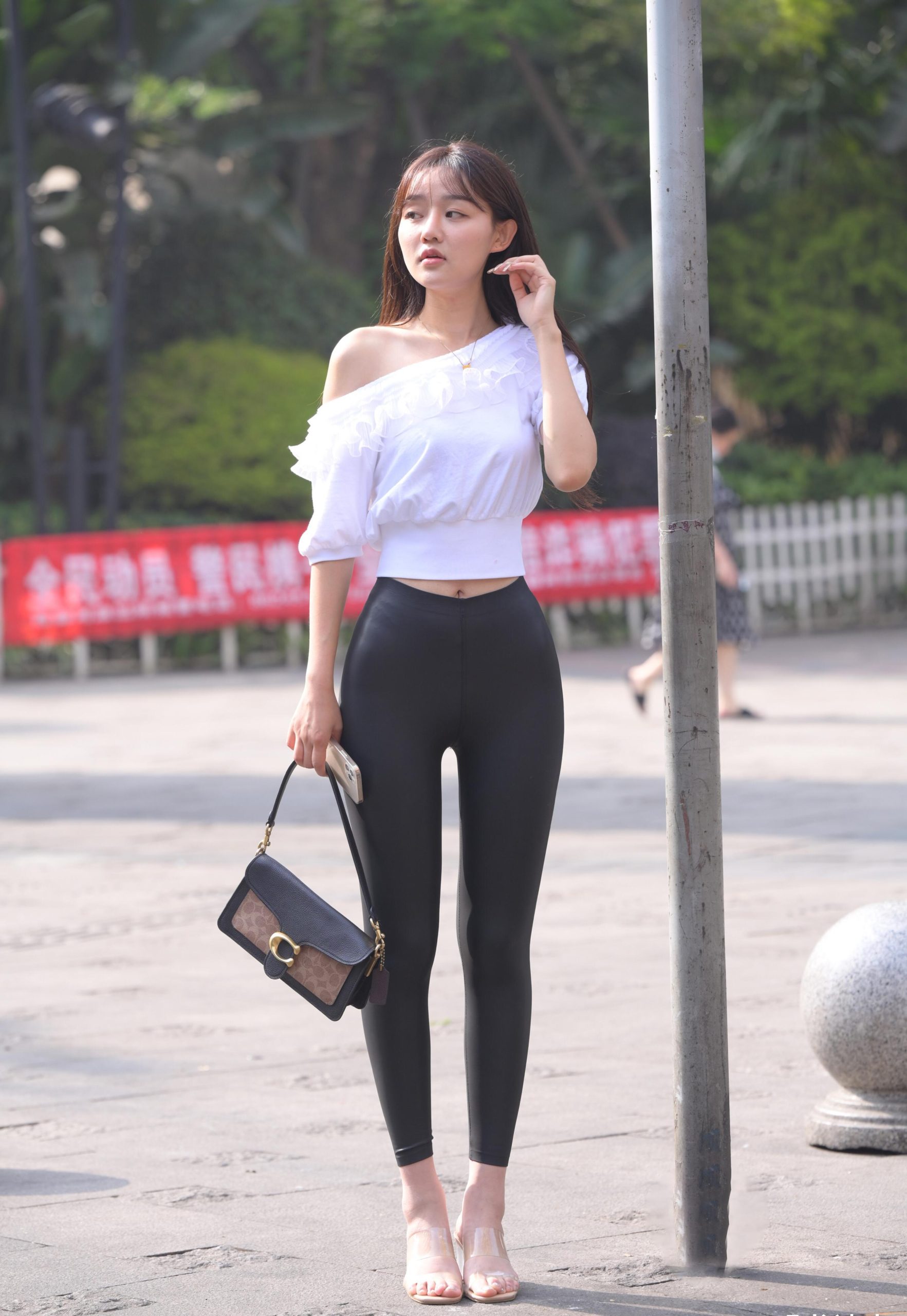 图片[5]-笑容非常甜美且治愈的皮裤女孩 J1945 751P1V-22.1GB-如玉图库