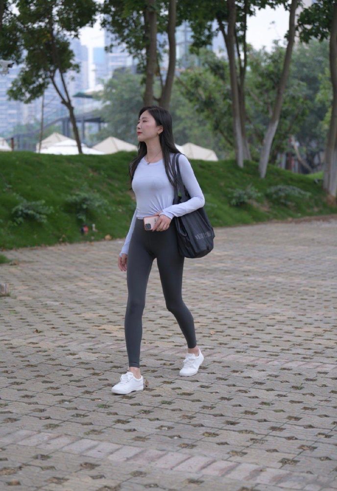 图片[2]-荡秋千的瑜伽裤女孩J2135 588P1V-20.8GB-如玉图库