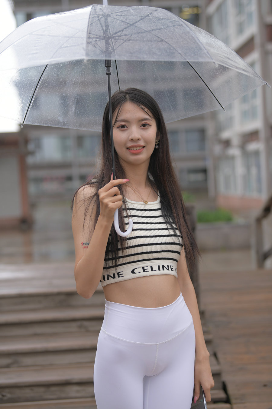 图片[1]-打伞的白色瑜伽裤女孩J2986 622P1V-22.06GB-如玉图库