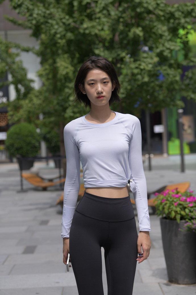 图片[1]-短发长腿的女生J2791 292P-5.71GB-如玉图库