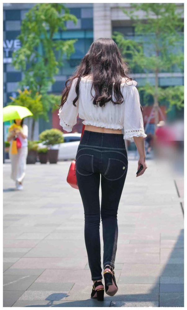 紧身牛仔裤卷发姑娘 J1726 103P-2.28GB-如玉图库