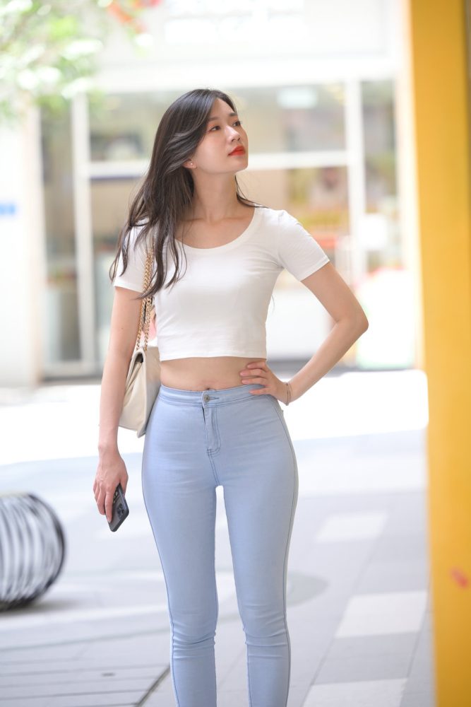 图片[2]-正在逛街的紧身牛仔裤女孩J1815 1112P1V-30.2GB-如玉图库
