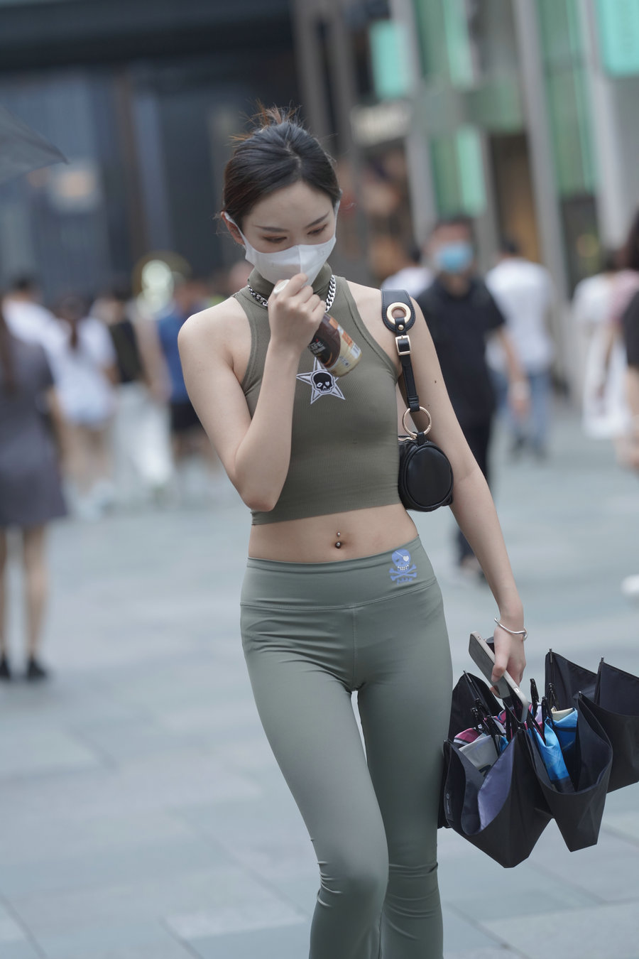 图片[1]-戴口罩的瑜伽裤小女人J3557 133P-1.43GB-如玉图库