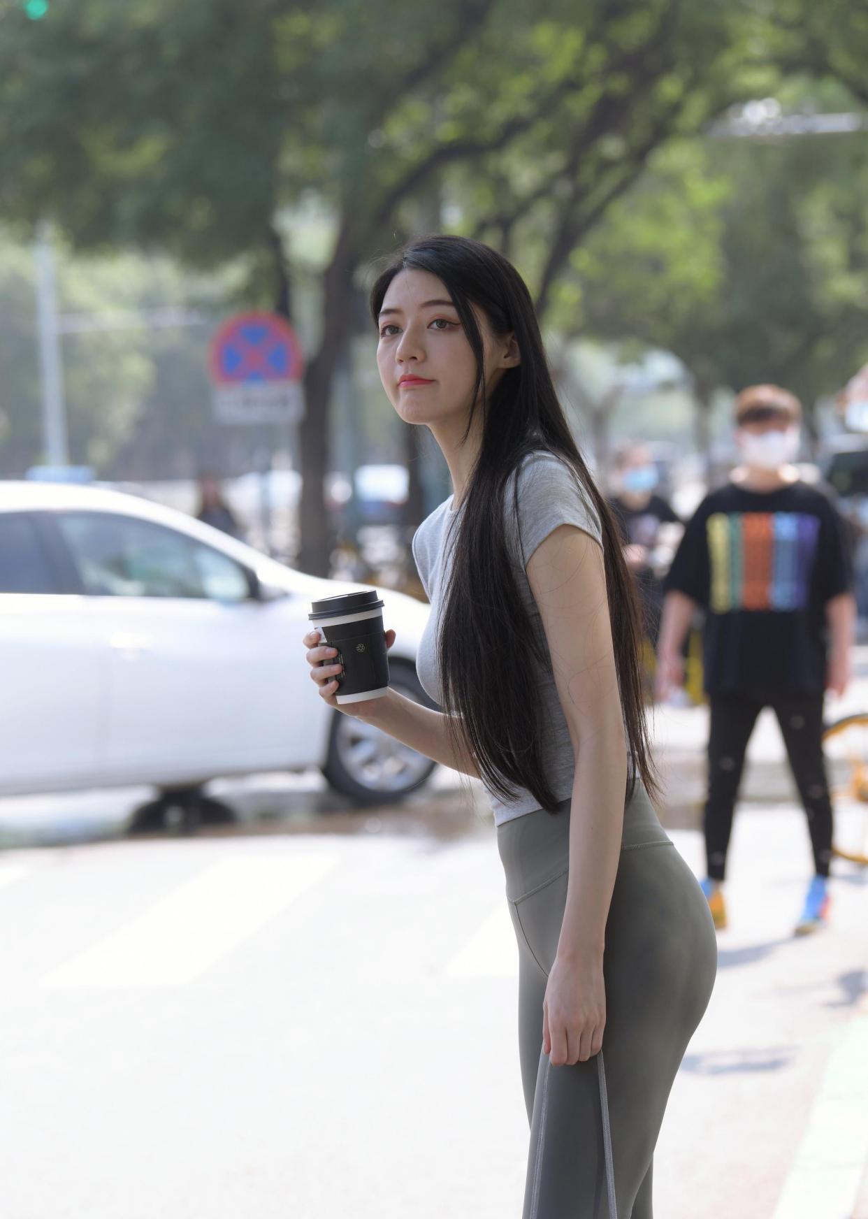 图片[3]-在外面逛街的瑜伽裤女孩J2240 449P1V-16.7GB-如玉图库