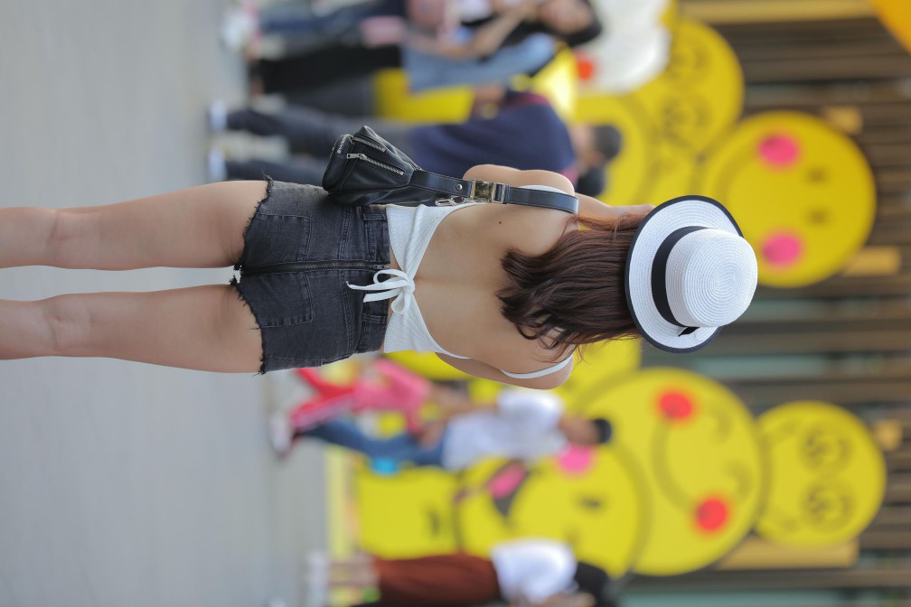 图片[4]-非常时尚阳光的牛仔热裤女孩【808P】00064-如玉图库