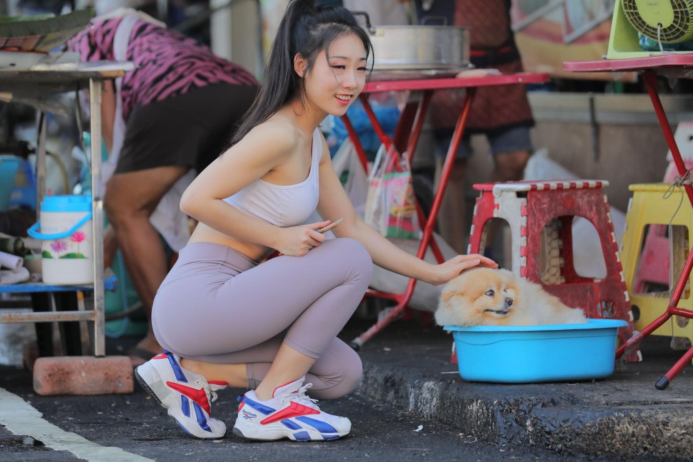 图片[3]-逛商场买东西的瑜伽裤老师【666P】00012-如玉图库