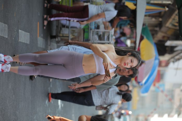 逛街的马尾辫瑜伽老师【556P】00016-如玉图库