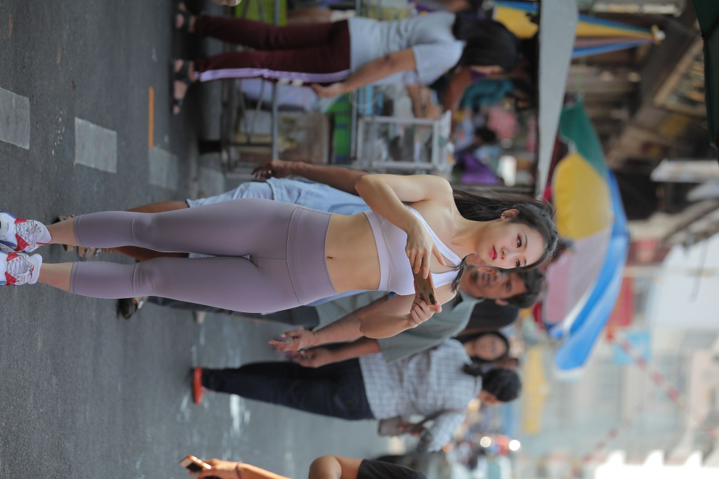 图片[4]-逛街的马尾辫瑜伽老师【556P】00016-如玉图库