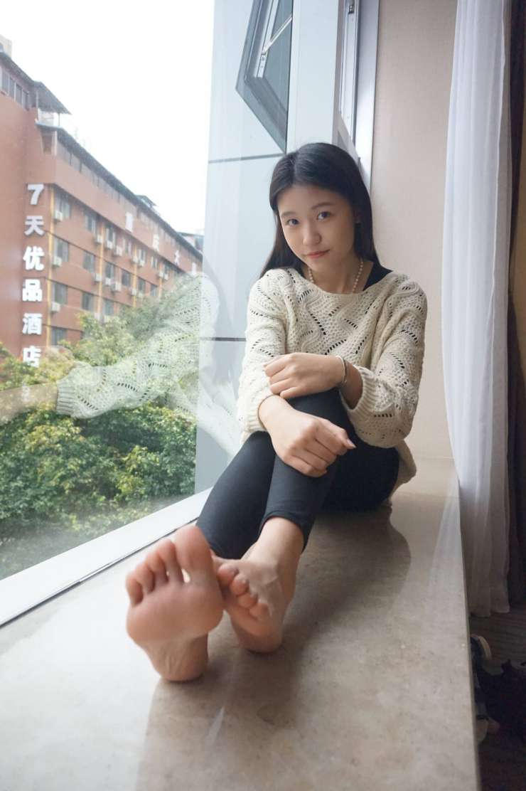 图片[3]-眼神很清澈的赤脚女孩【59P】20020-如玉图库