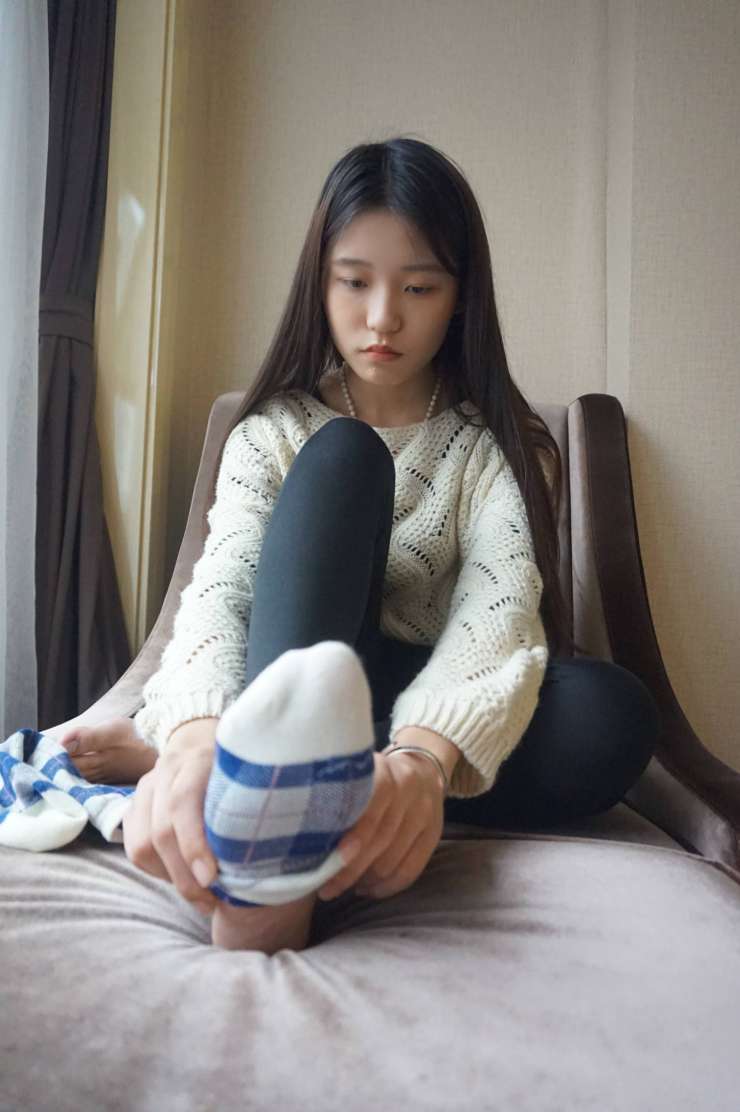 图片[5]-眼神很清澈的赤脚女孩【59P】20020-如玉图库