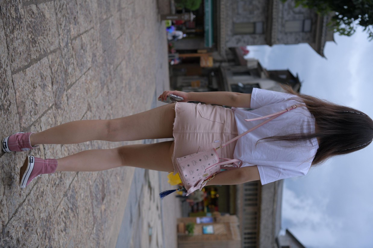 图片[8]-非常清纯甜美的短裙姑娘在逛街【458P】00052-如玉图库