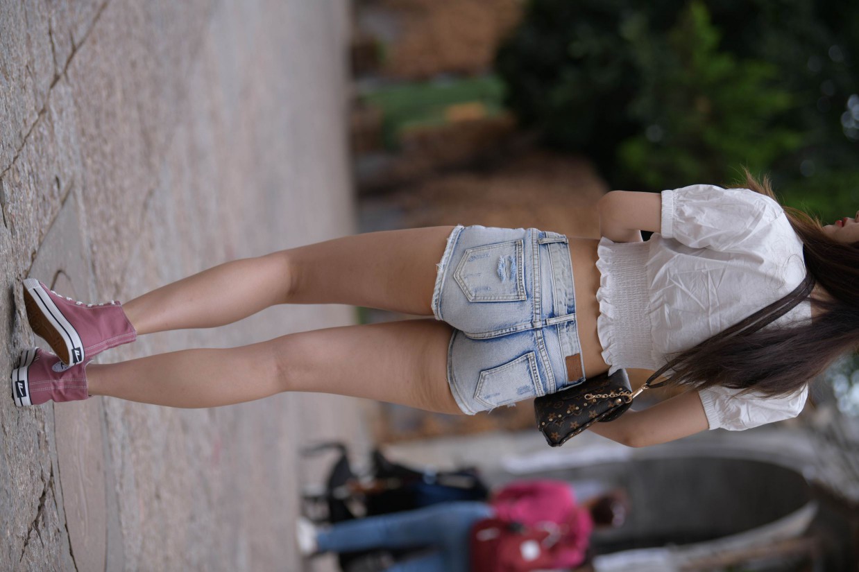 图片[6]-戴太阳镜的牛仔短裤紧身牛仔MM【167P】00021-如玉图库