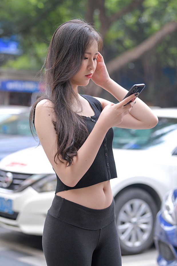 图片[5]-喝奶茶的黑色瑜伽裤长发姑娘【376P】00055-如玉图库