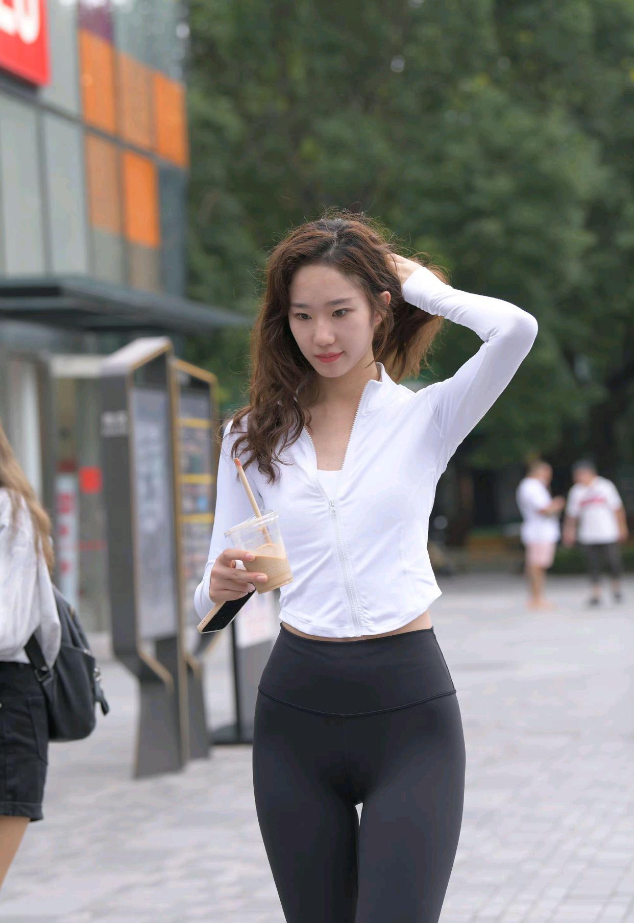 图片[5]-像刘亦菲的黑色瑜伽裤女孩J2237 340P1V-14.8GB-如玉图库