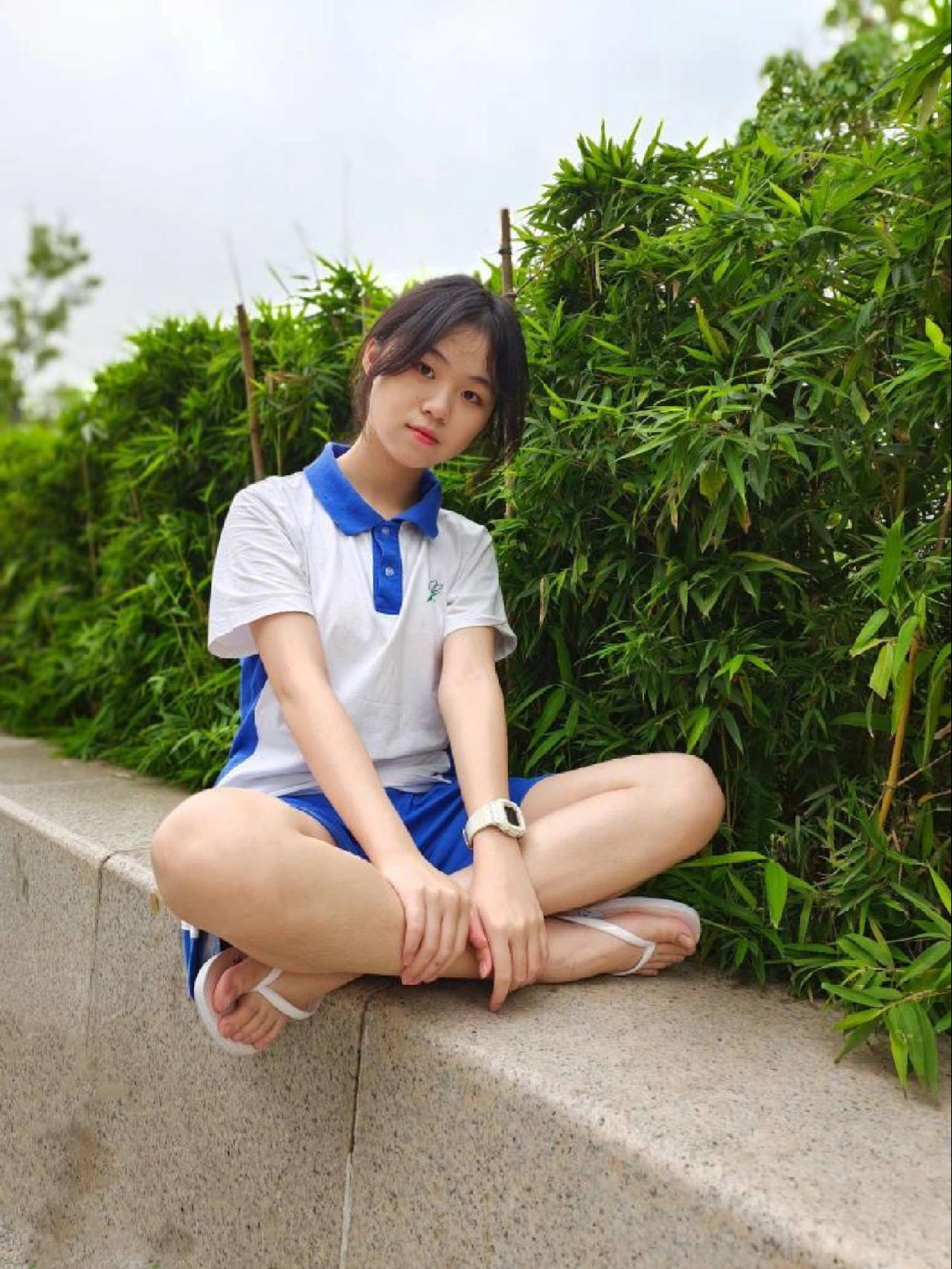 图片[1]-穿校服非常清纯的小姑娘【49P】20003-如玉图库