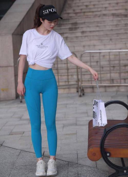 图片[3]-蓝色瑜伽裤阳光女孩J2095 611P1V-21.8GB-如玉图库