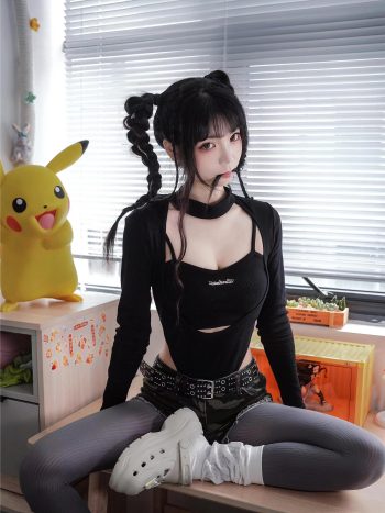 图片[4]-牛仔热裤+灰丝姑娘玩自拍-如玉图库