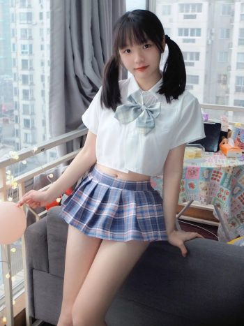 图片[7]-网格丝袜的清纯双马尾小姑娘-如玉图库