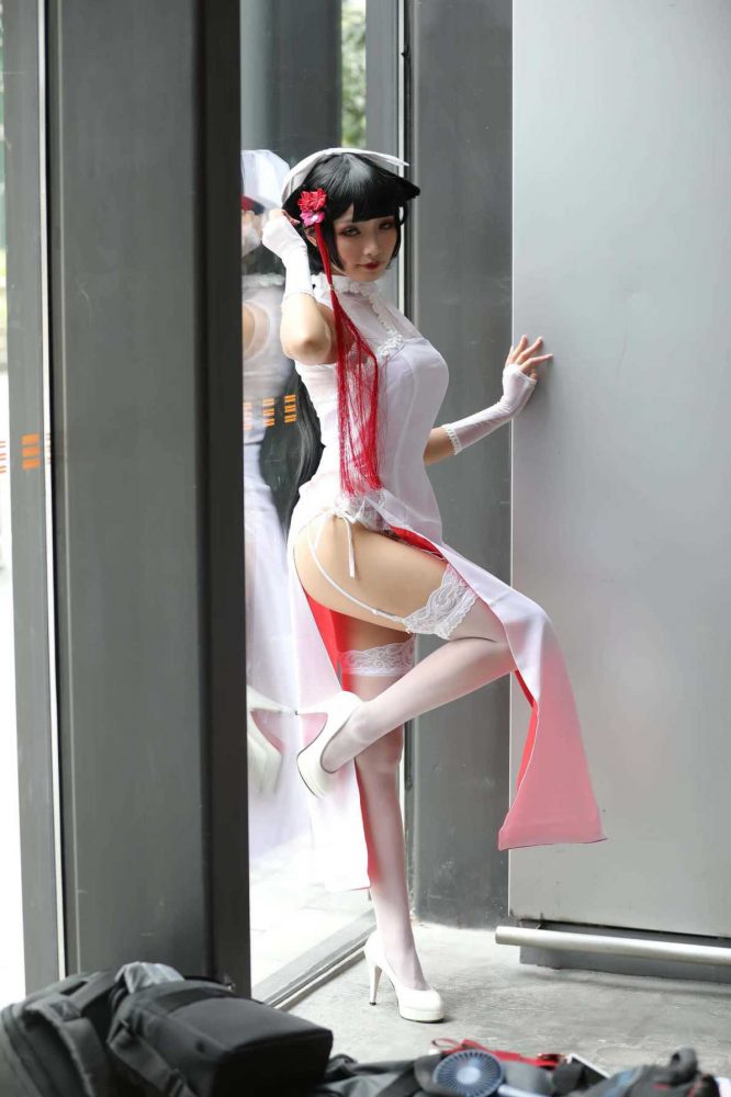 P0005 极品高开衩旗袍白色丝袜美腿美眉 【62P】-如玉图库