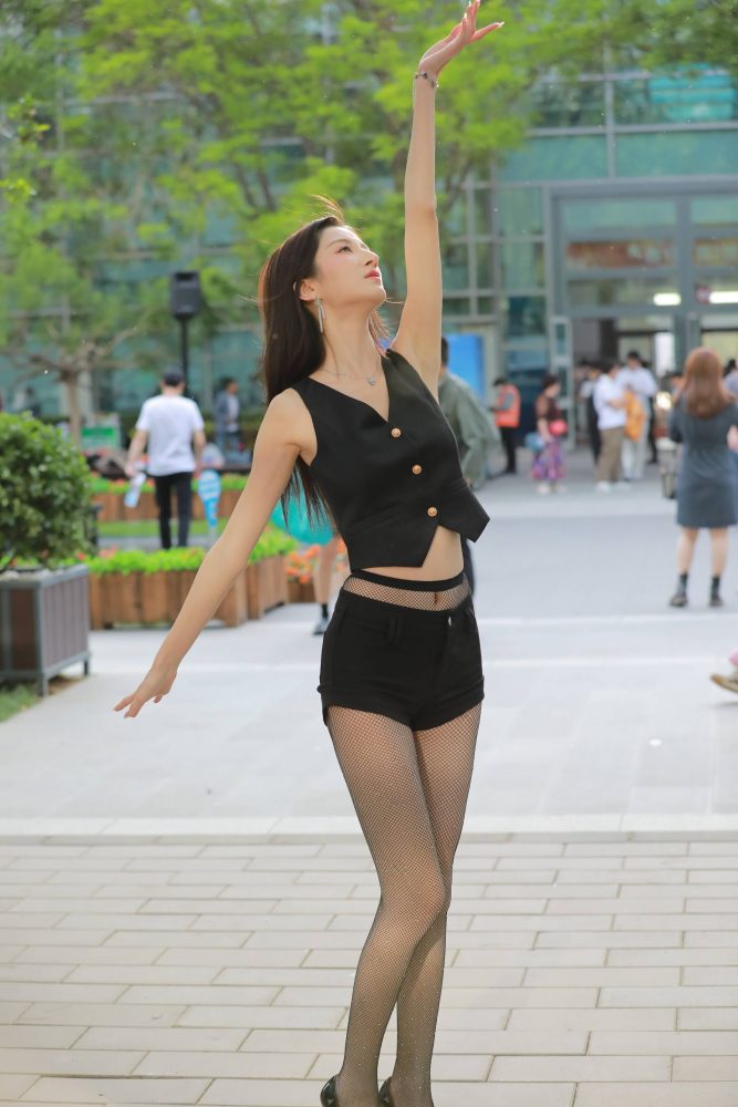 P0023  靓丽黑色短裤【129P】-如玉图库