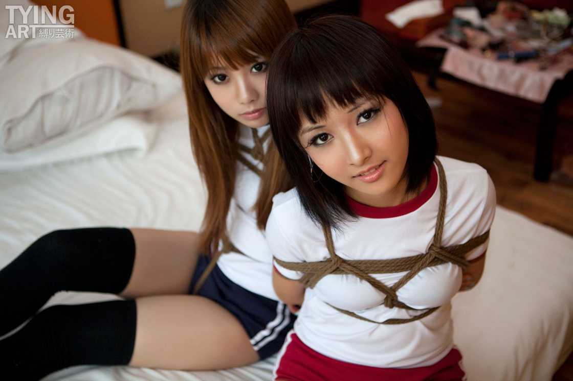 图片[1]-70007  姐妹花艺术-如玉图库