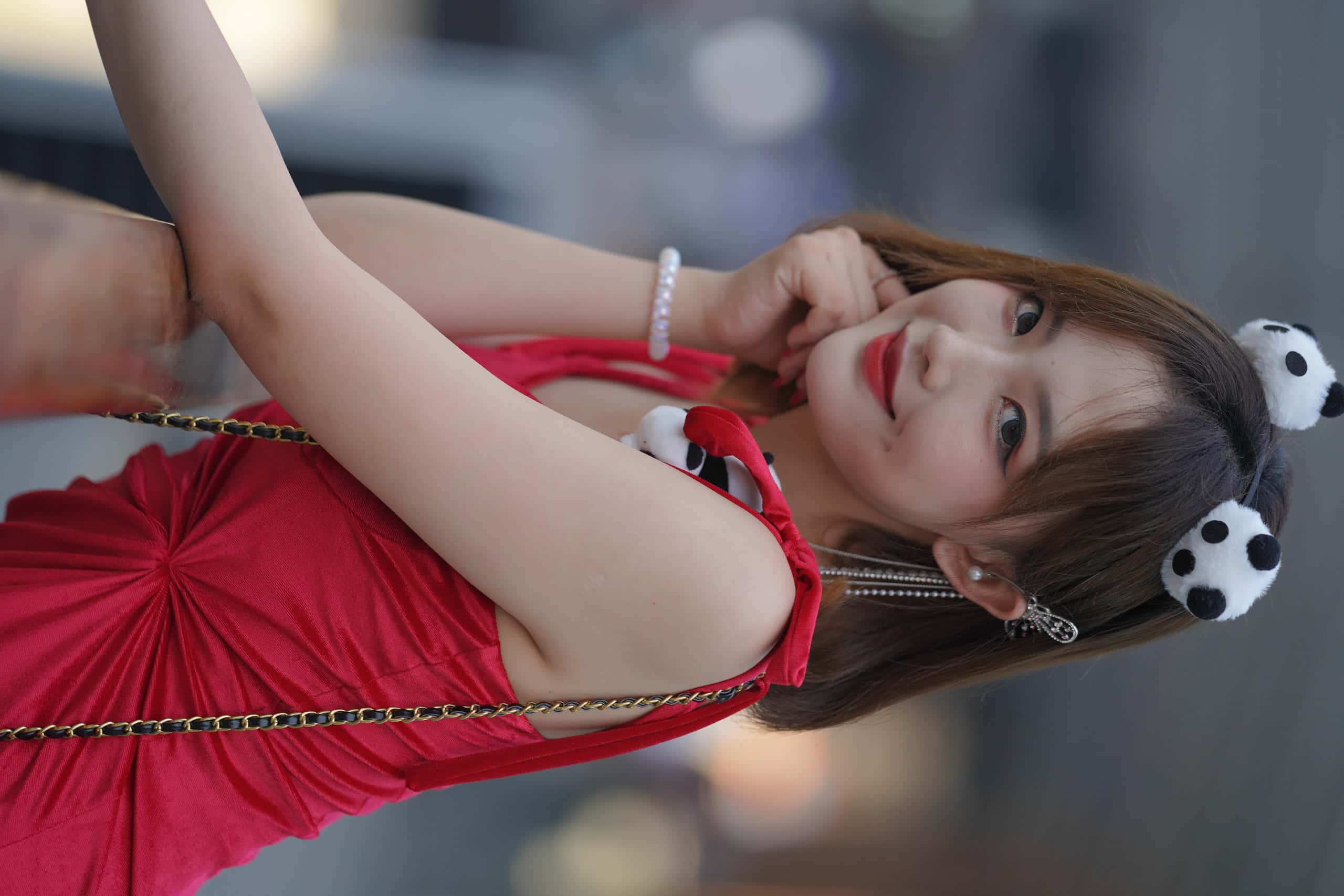 图片[3]-P4187 亮眼红色吊带裙 【352P】-如玉图库